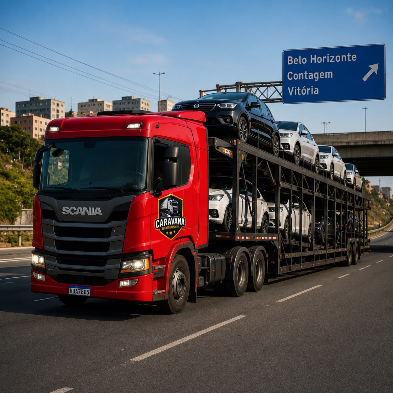 Caminhão cegonha da Caravana transportando veículos na rodovia rumo a Belo Horizonte, Contagem e Vitória